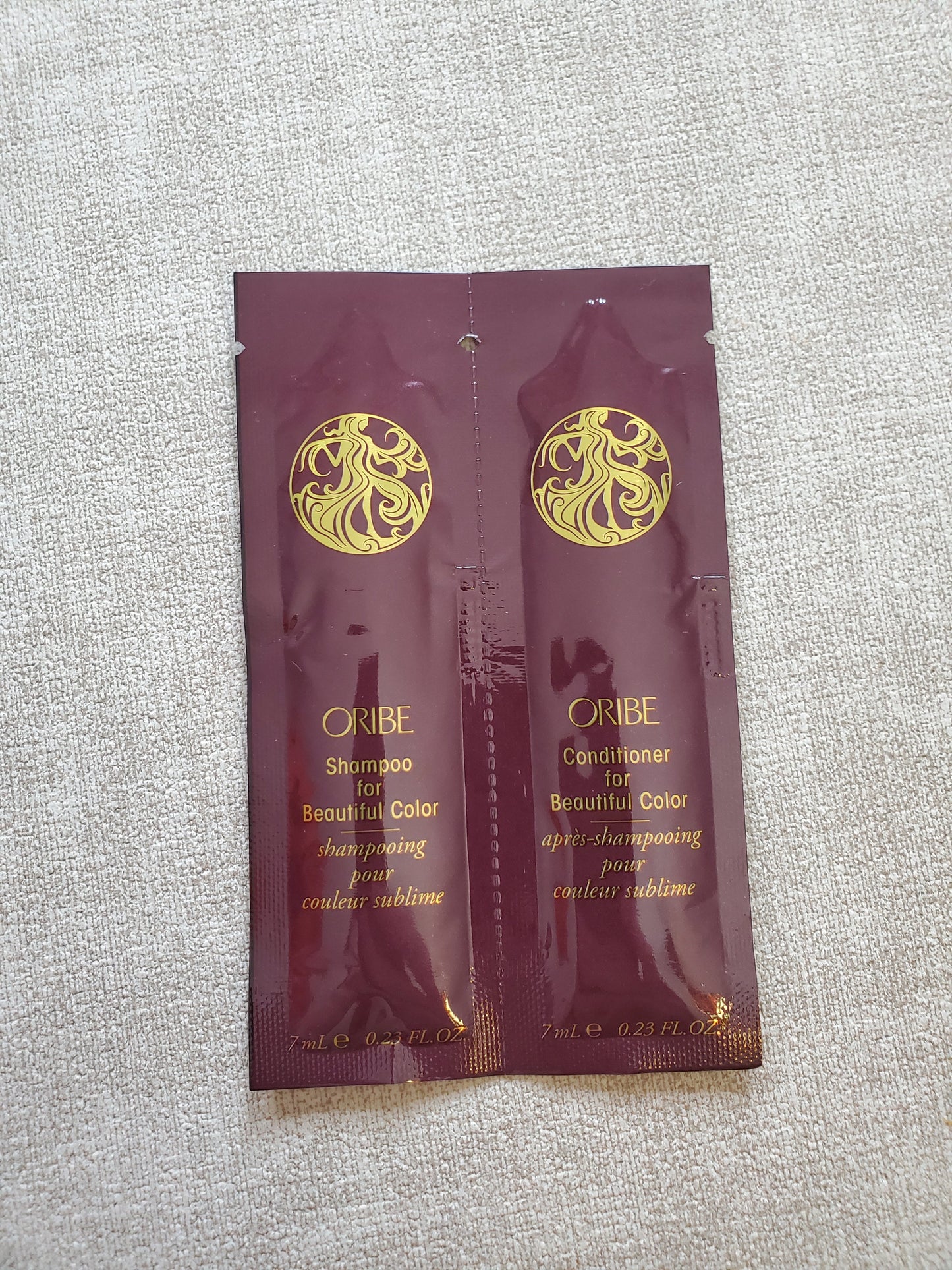 π Oribe Beautiful Color Shampoo + Conditioner Sample (100% off)